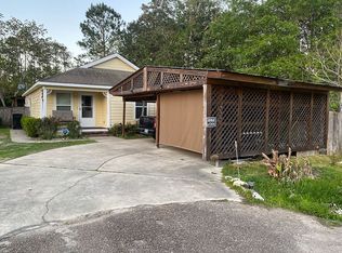 25715 E Spruce St, Lacombe, LA 70445