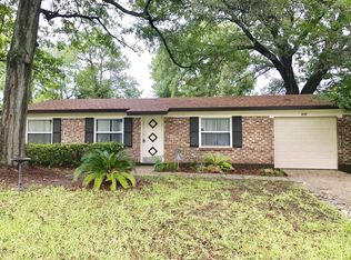 8537 Canton Dr, Jacksonville, FL 32221