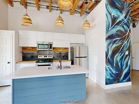 5th image of 305 W 27th St Suite 120