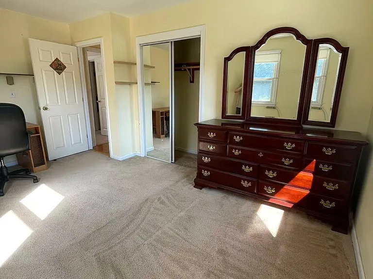 37 Hoppin Hill Ave — Photo 15