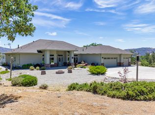 24105 Woodbine Ct, Tehachapi, CA 93561