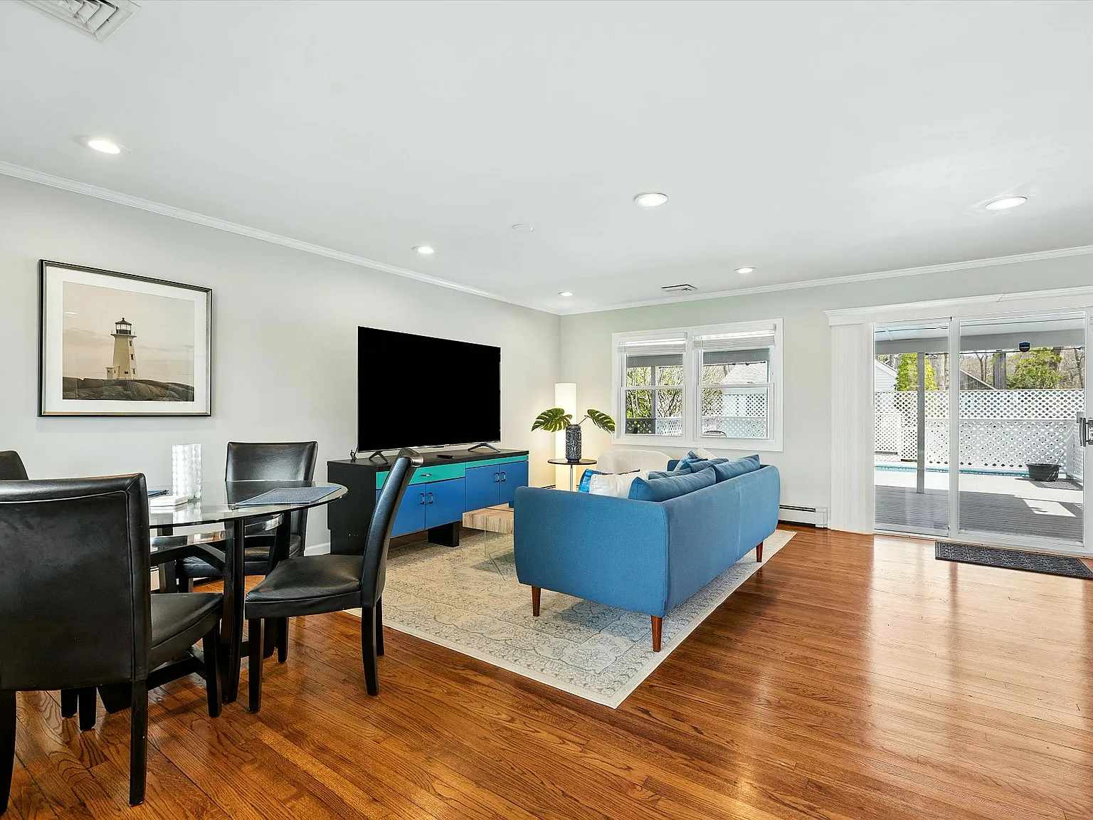 Year Round 3BR with Pool, Minutes to Village, No Broker Fee — Photo 2