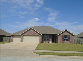 7856 Brooklyn Ave, Springdale, AR 72762