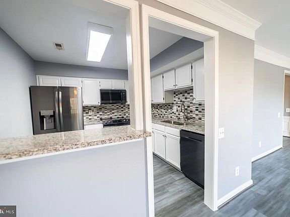 5th image of 8068 Stonewall Brigade Ct APT 201