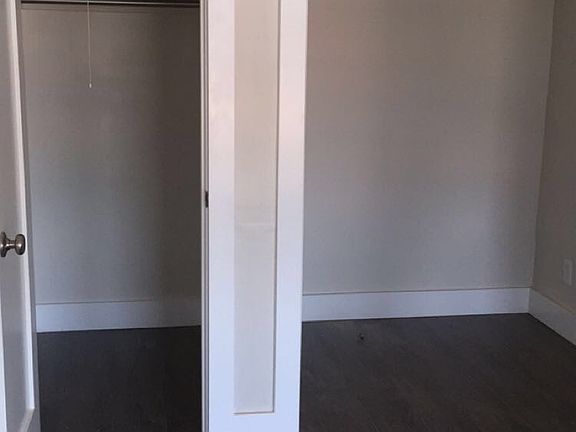 2nd image of 465 N Western Ave #2nd