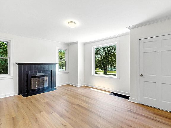 5th image of 123 Lakeview Dr #0