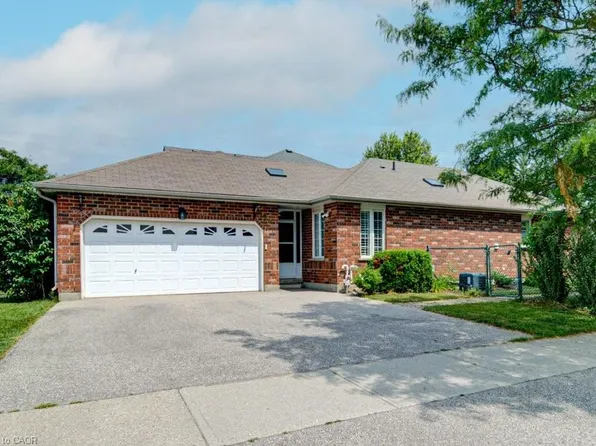 330 Lake Louise Blvd, Waterloo, ON N2V 2H4