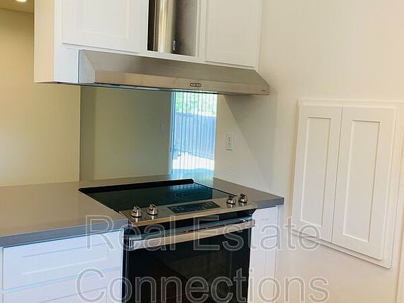 3rd image of 6259 Rainbow Dr