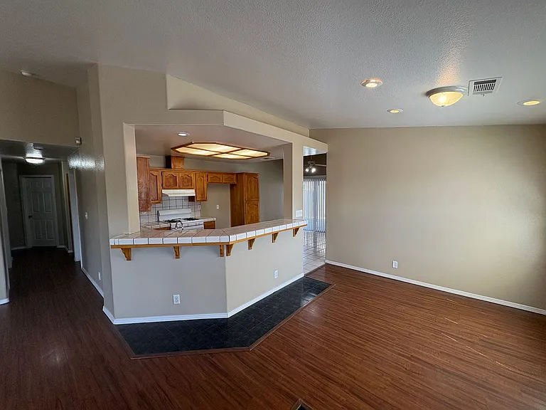 391 Trinity Ct — Photo 25
