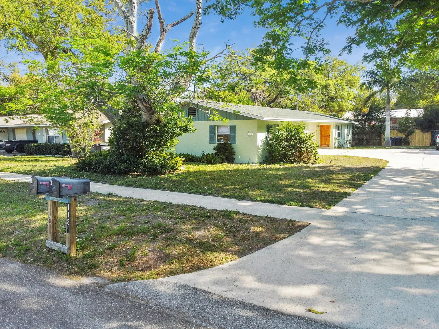 2 bed, 800 sqft, $1,700 — Photo 4
