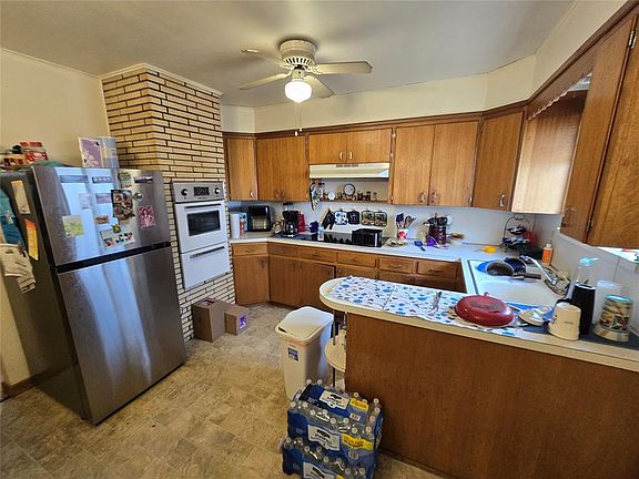 2nd image of 515 N 4th St