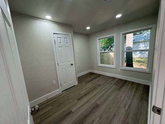 2nd image of 109 E 19th St #B
