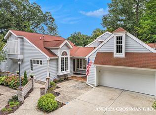16994 Landing Dr, Spring Lake, MI 49456