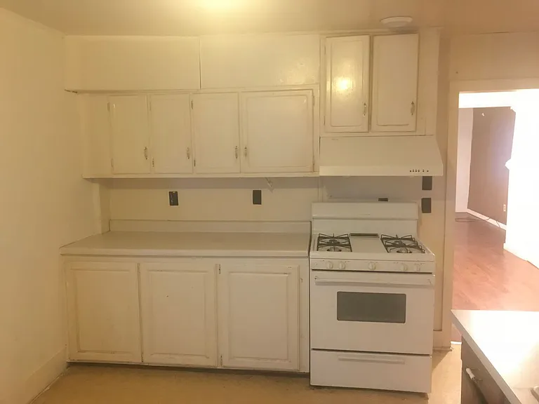 349 E Church St — Photo 9