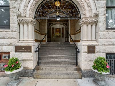 4 Charlesgate E APT 302, Boston, MA, 02215
