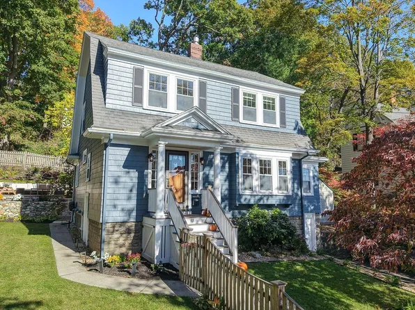 43 Prospect St, Melrose, MA 02176