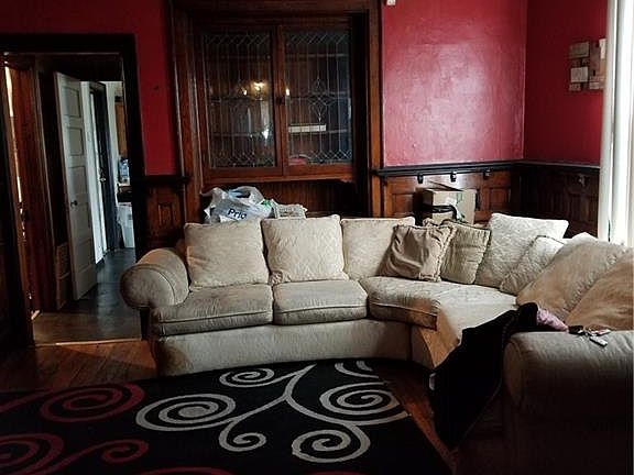 4th image of 272 Glenwood Ave