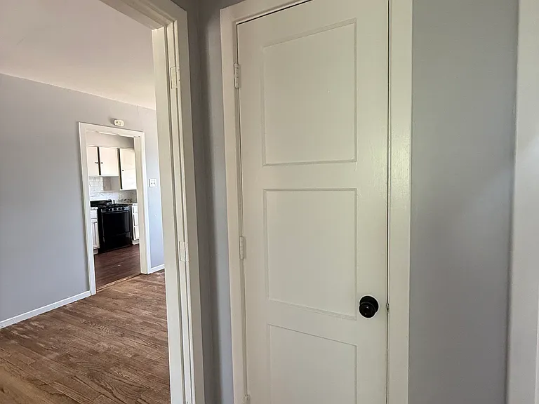 2101 College Ave #4 — Photo 8