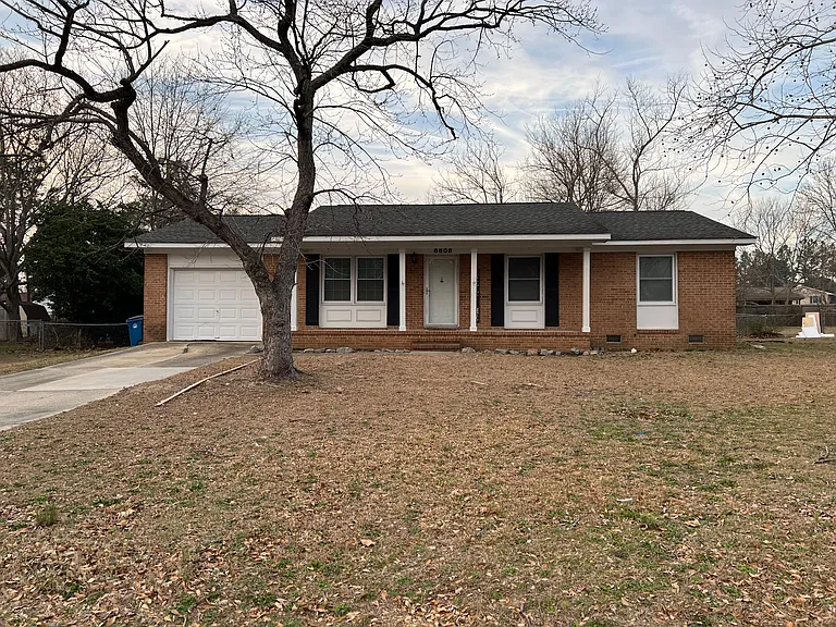 6606 Bonnie Bell Ln — Photo 1