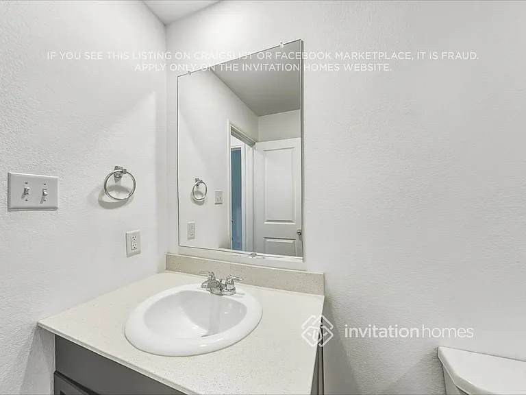 5406 Longshadow Dr — Photo 16