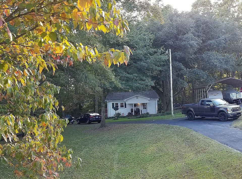 2nd image of 1910 Shiloh Rd