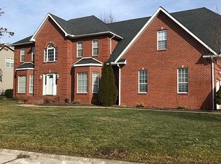 1140 Hickory Mills Dr, Hurricane, WV 25526