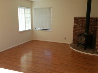 37417 5th St E, Palmdale, CA 93550