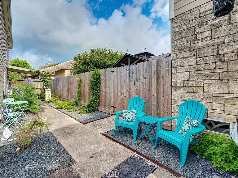 5205 Irvington Blvd — Photo 50