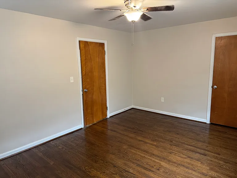 3065 Glenmore Ave #1 — Photo 9