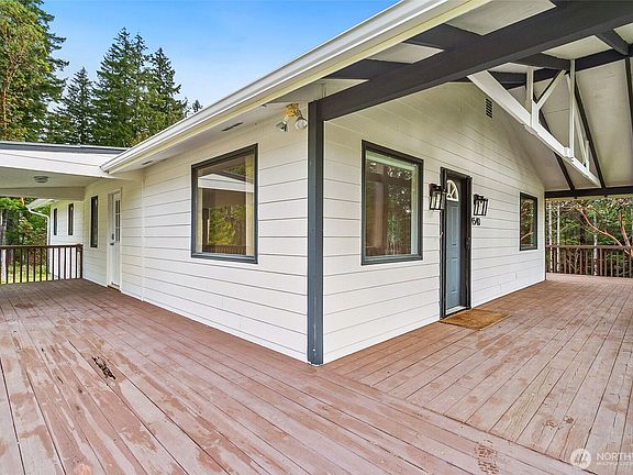 3rd image of 4540 E Pickering Road