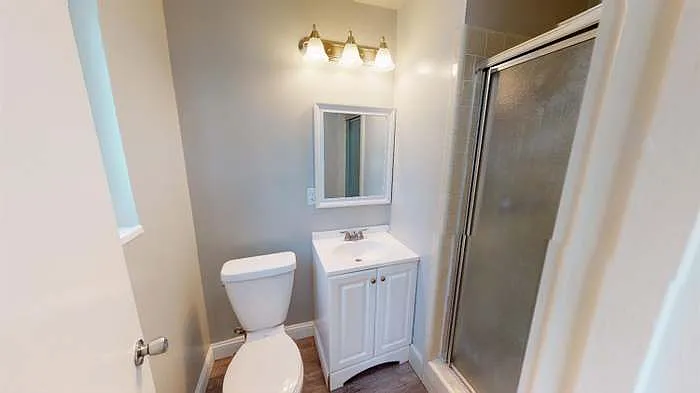 3245 N Claremont Ave #1 — Photo 7