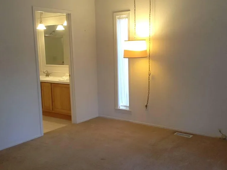 16661 Bitterbrush Ln — Photo 11