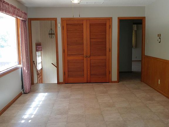 Dining area off of kitchen