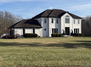 9986 Pond Woods Ln, Cincinnati, OH