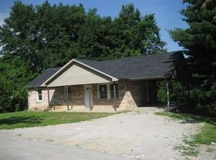 1080 Stacy Lane Rd, Irvine, KY 40336