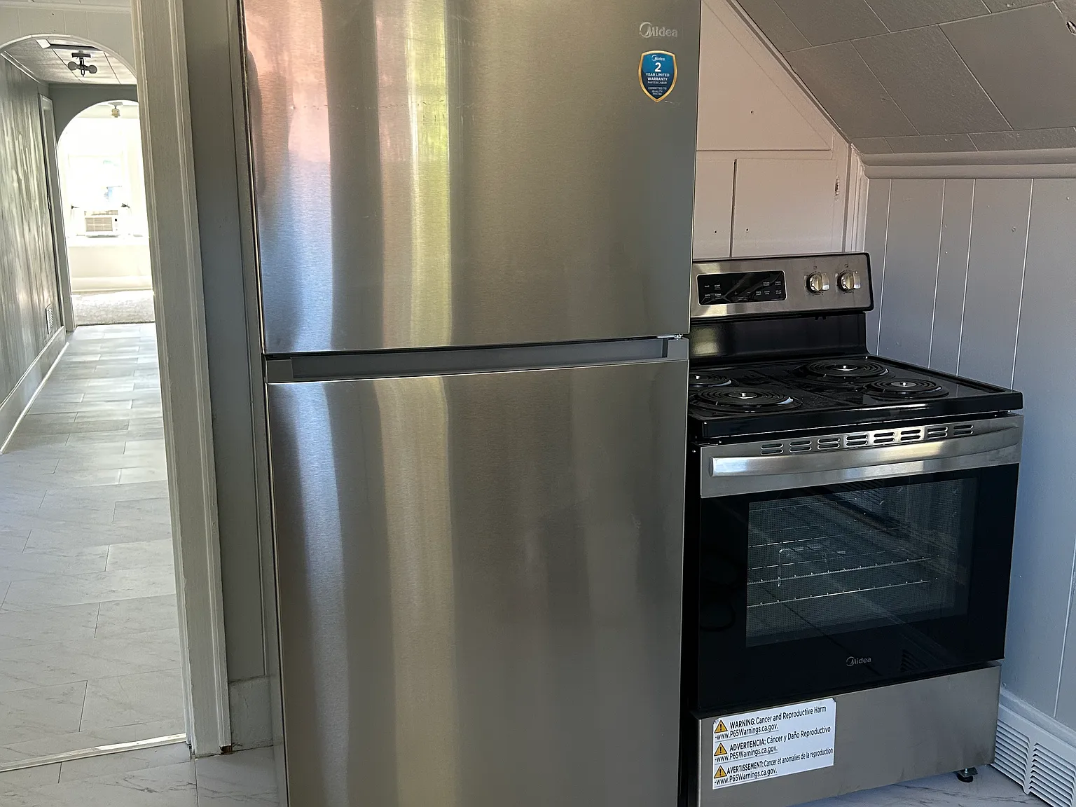 2 bed, 925 sqft, $1,525 — Photo 3