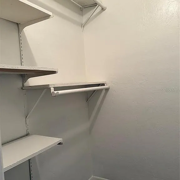 4313 SW 68th Ter — Photo 12