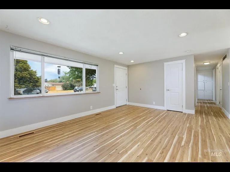 6701 W Kirkwood Rd — Photo 5