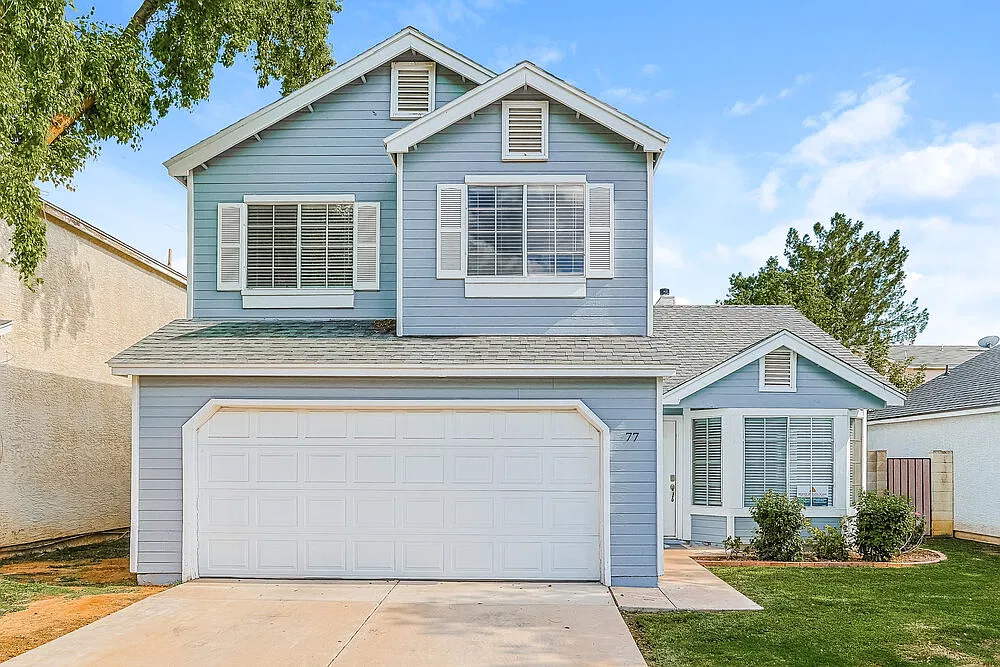 3 bed, 2.0 bath, 1404 sqft, $2,155 — Photo 1