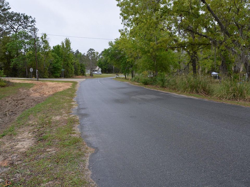 2nd image of 5665 Silver Sands Cir