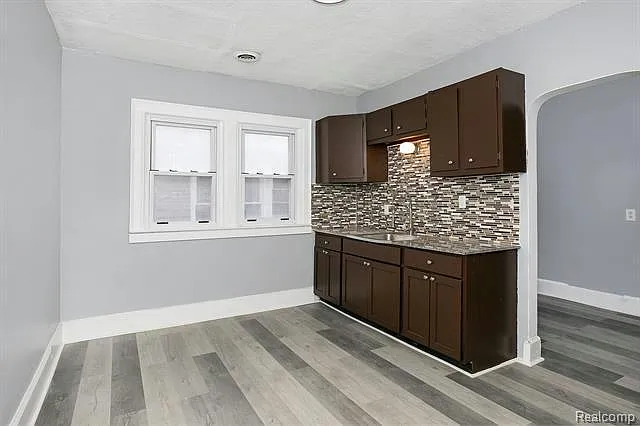 2642 Webb St #1 — Photo 9