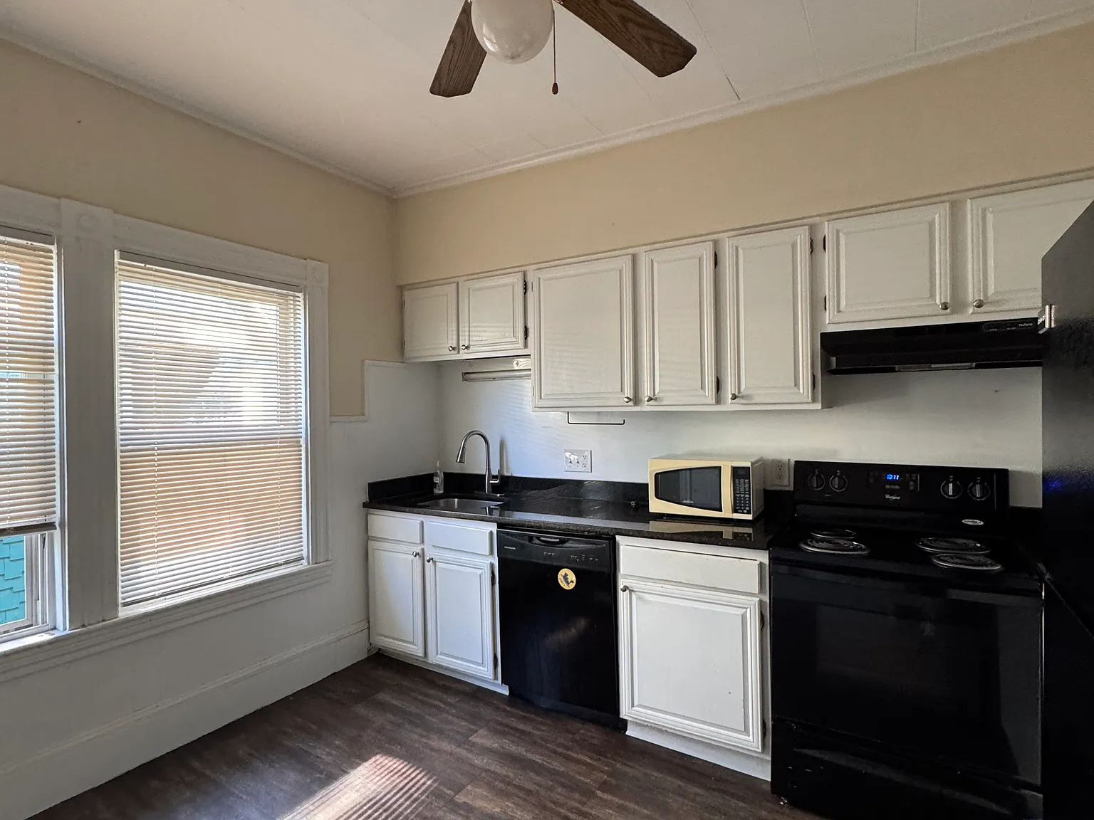 3 bed, $3,600 — Photo 4