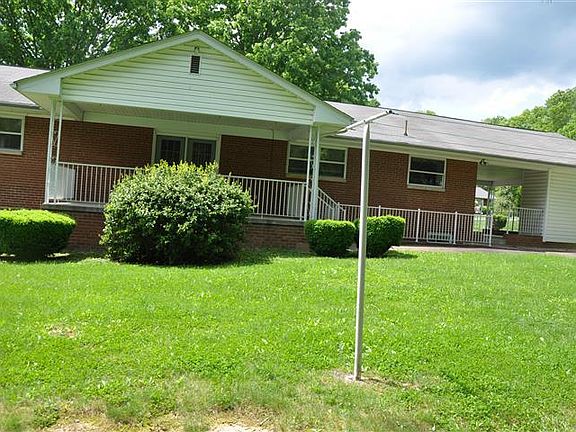 2nd image of 1400 Grace Ave