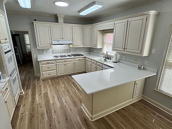 2nd image of 30 Village Green Cir