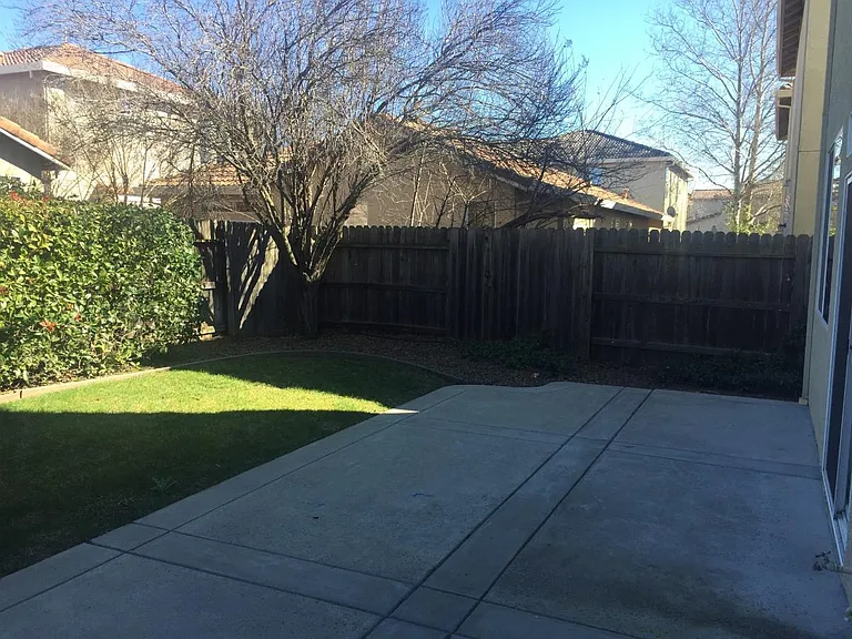 2455 Bayless Way — Photo 7