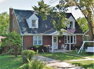 3016 N Front St, Whitehall, PA 18052