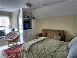 4th image of 5030 Cedar Creek Dr