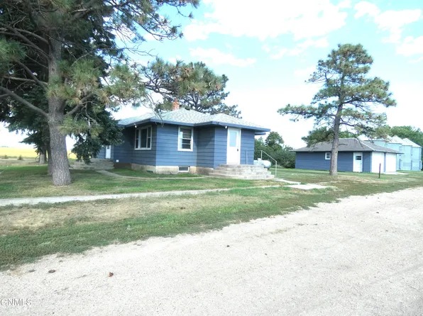 6622 11th Ave SE, Hazelton, ND 58544