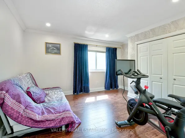2314 Belyea St, Oakville, ON L6L 1N6