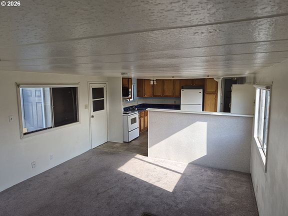 2nd image of 581 NE Alameda Ave Space 56